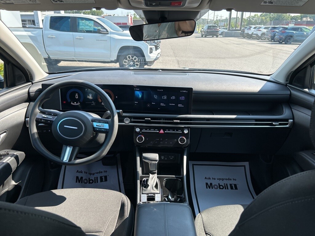 2025 Hyundai Tucson SEL photo 2