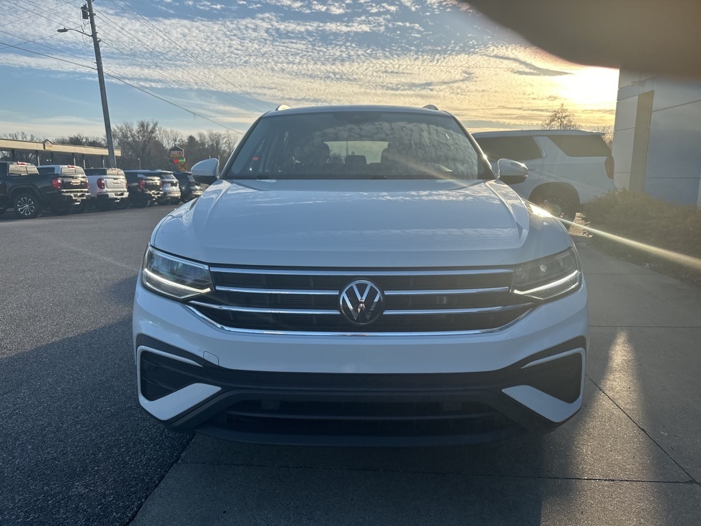 Used 2024 Volkswagen Tiguan 2.0T SE SUV