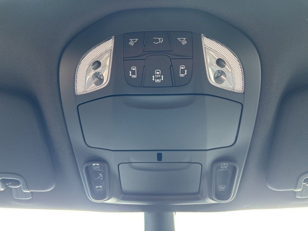 2026 Chrysler Pacifica Limited - Photo 46