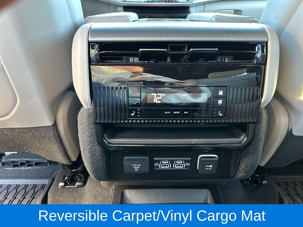 2025 Jeep Wagoneer Series II - Photo 22