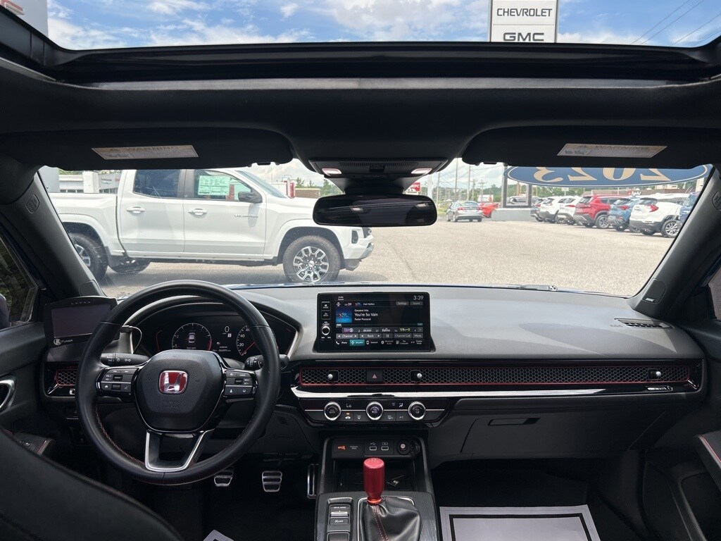 2023 Honda Civic Si photo 2