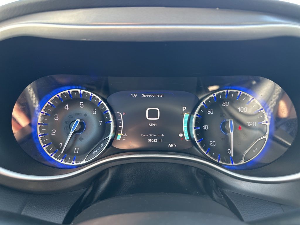 2024 Chrysler Pacifica Touring L - Photo 15