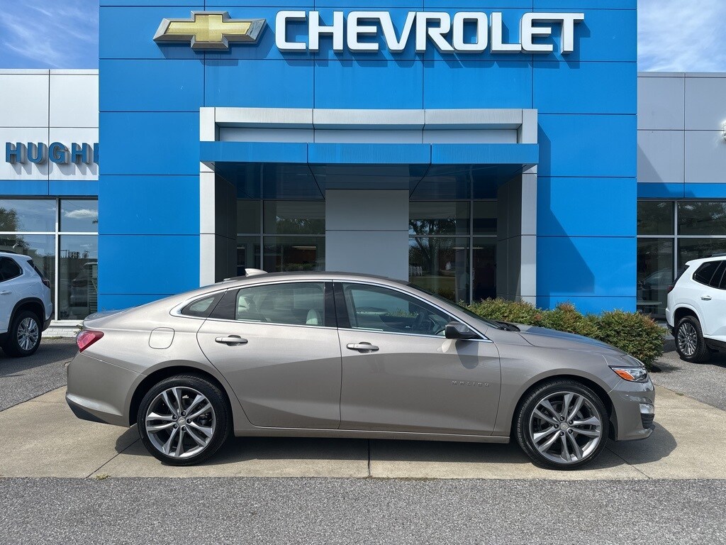 2024 Chevrolet Malibu Premier 2LT photo 3