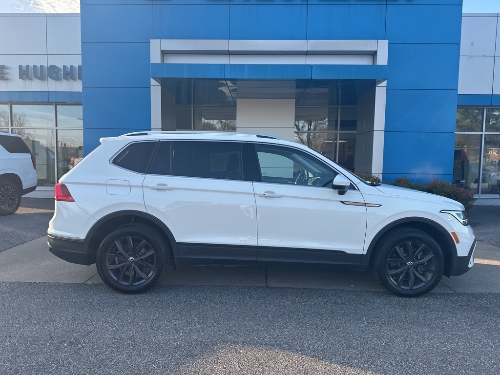 Used 2024 Volkswagen Tiguan 2.0T SE SUV