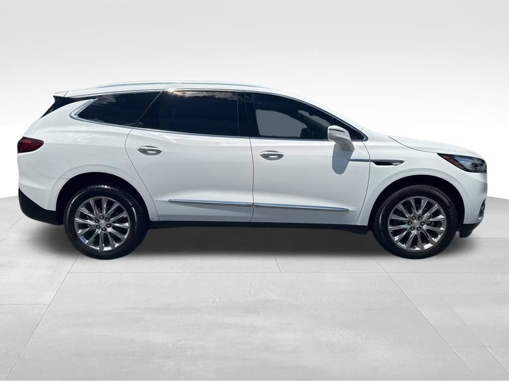 Used 2019 Buick Enclave Essence with VIN 5GAERBKW4KJ294316 for sale in Princeton, KY