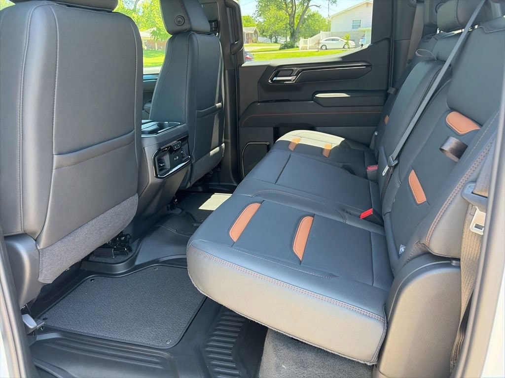 2026 GMC Sierra 1500 AT4 - Photo 11