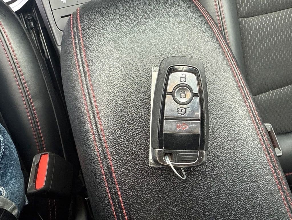 2025 Ford Escape ST-Line - Photo 25