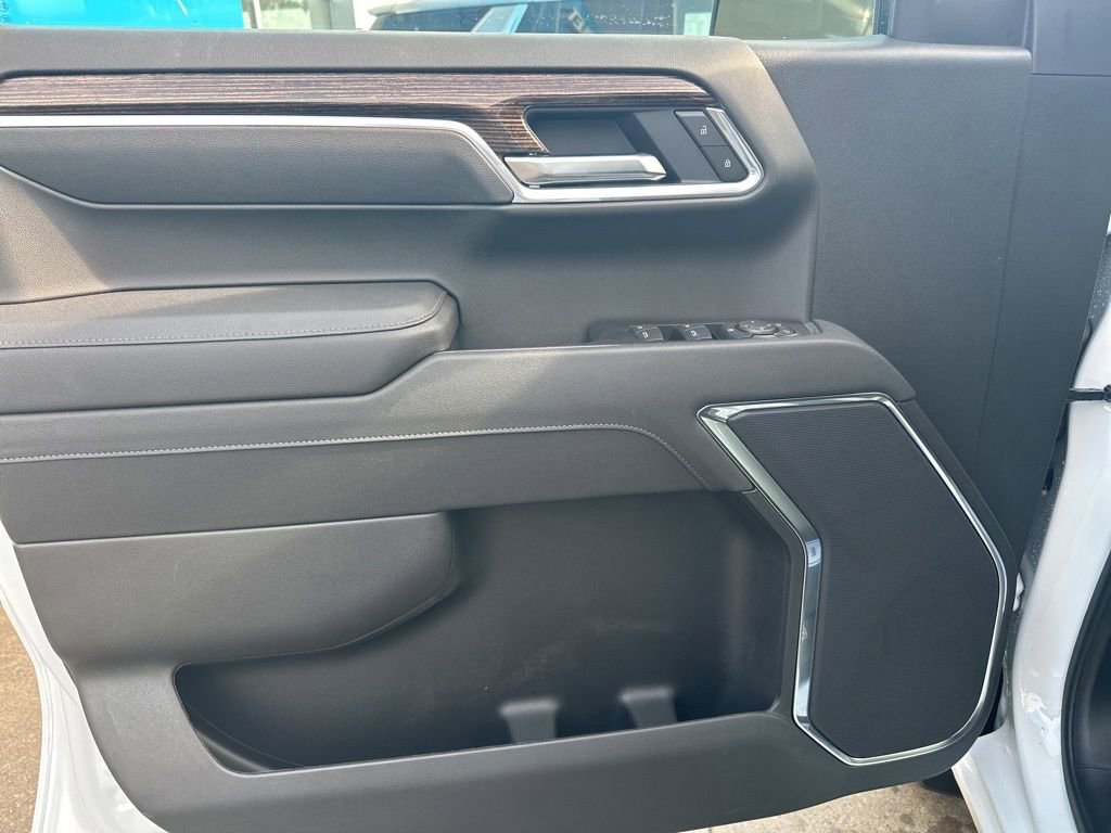 2026 GMC Sierra 1500 SLE - Photo 17