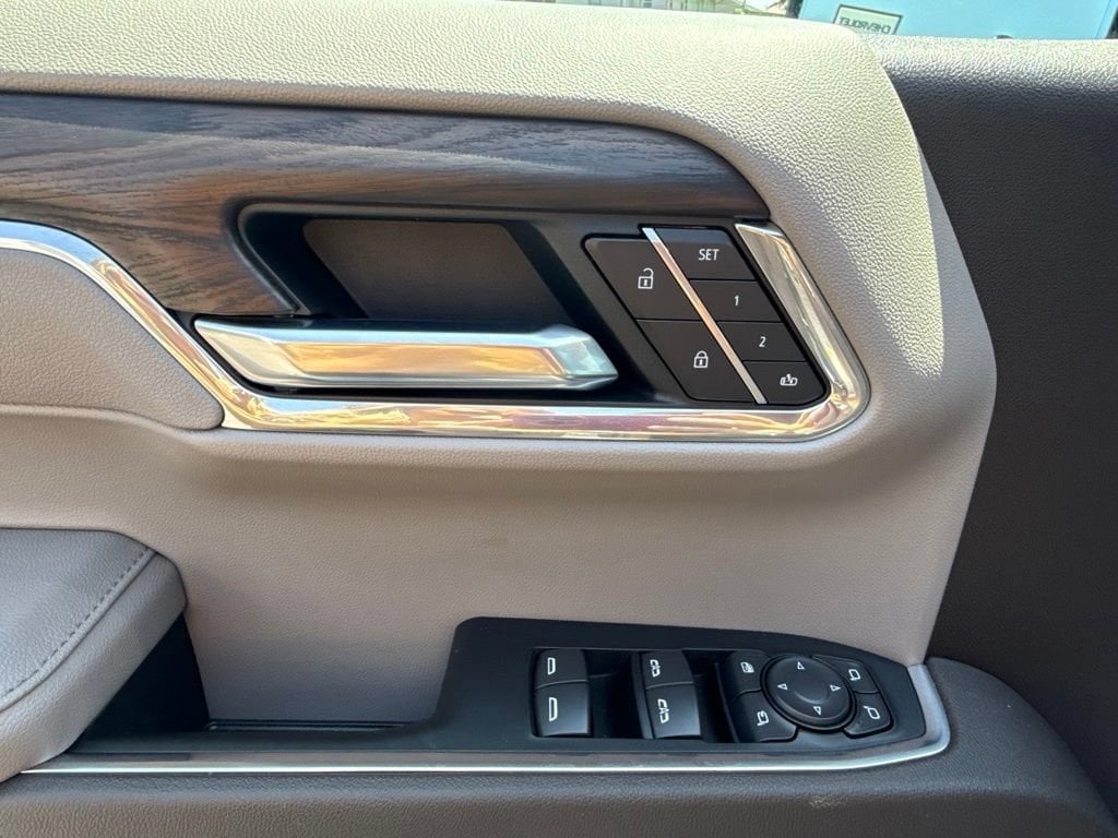 2026 GMC Sierra 1500 SLT - Photo 17