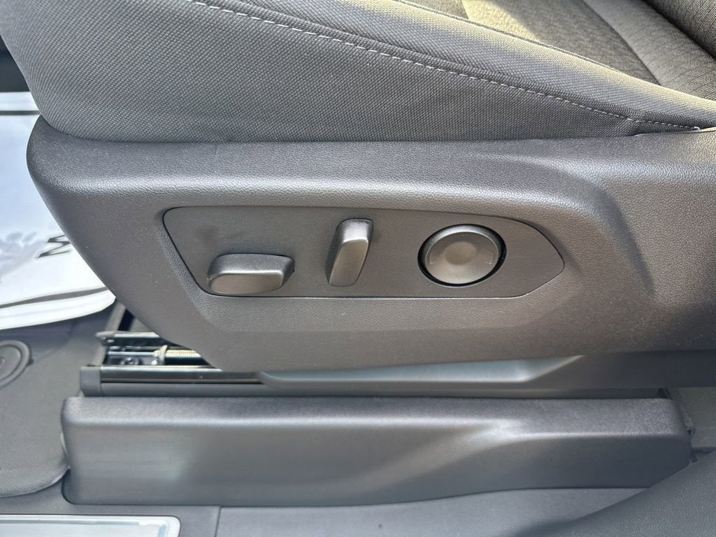 2026 GMC Sierra 1500 SLE - Photo 20