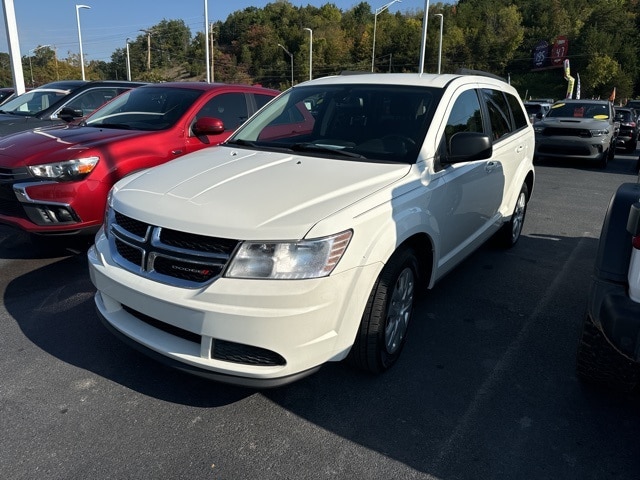 Used 2020 Dodge Journey SE with VIN 3C4PDCAB3LT261215 for sale in Kingsport, TN