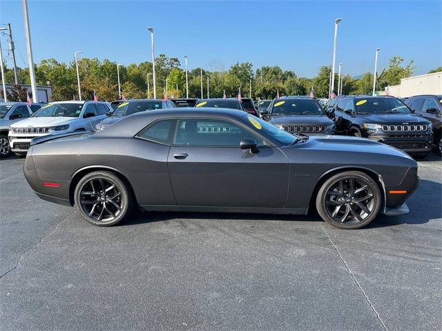 Certified 2022 Dodge Challenger R/T with VIN 2C3CDZBT8NH155917 for sale in Kingsport, TN