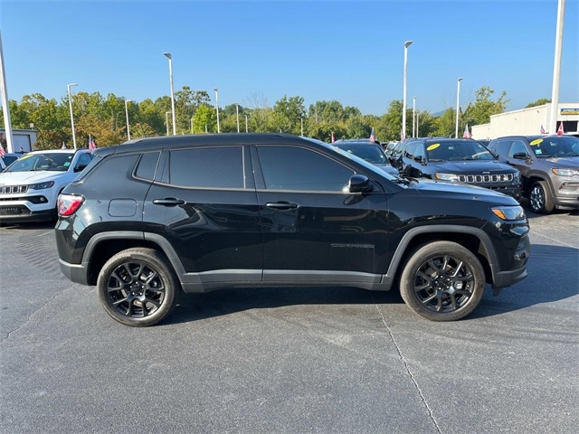 Used 2022 Jeep Compass Altitude with VIN 3C4NJDBB7NT167023 for sale in Kingsport, TN