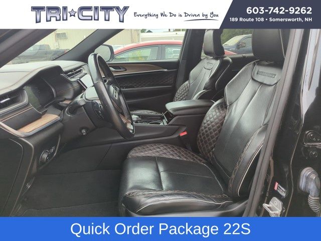 2021 Jeep Grand Cherokee L Summit photo 2