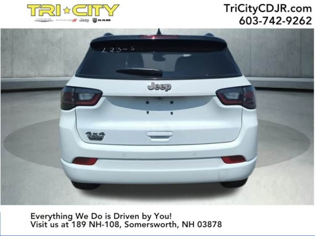 New 2025 Jeep Compass LIMITED 4X4 Sport Utility