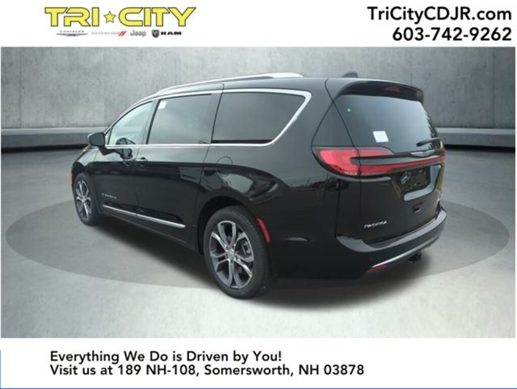 New 2026 Chrysler Pacifica PINNACLE AWD Passenger Van