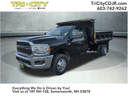 2024 Ram 3500 Chassis Cab 3500 TRADESMAN CHASSIS REGULAR CAB 4X4 84' CA Pickup