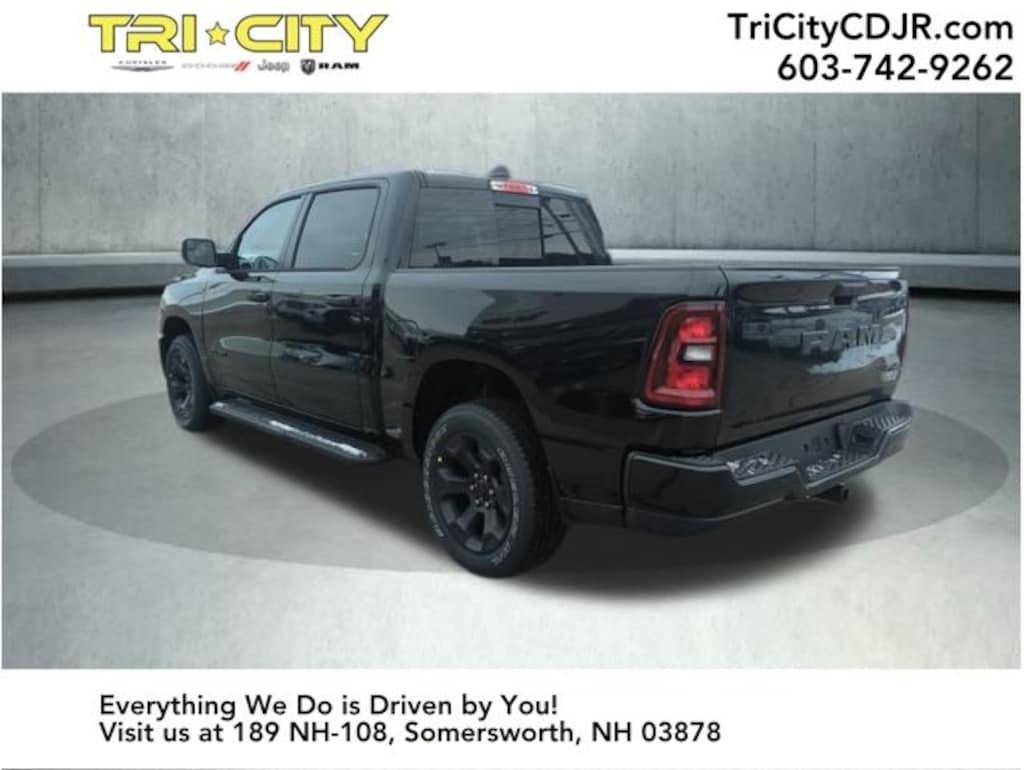 New 2026 Ram 1500 EXPRESS CREW CAB 4X4 5'7 BOX Pickup