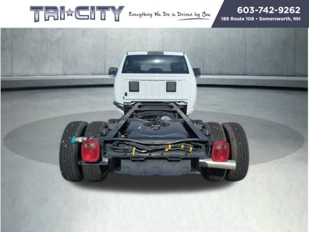 New 2025 Ram 5500 Chassis Cab 5500 TRADESMAN CHASSIS REGULAR CAB 4X4 84' CA Pickup