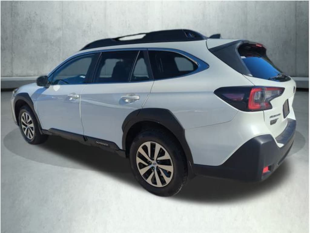 Used 2023 Subaru Outback Premium SUV