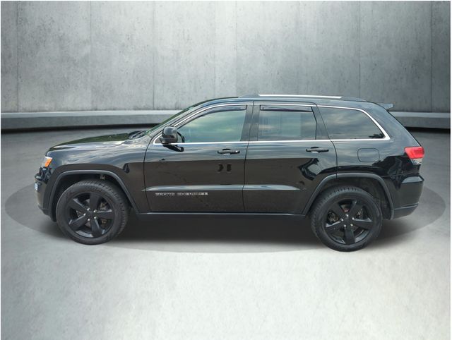 Used 2017 Jeep Grand Cherokee Laredo E with VIN 1C4RJFAG8HC816029 for sale in Somersworth, NH
