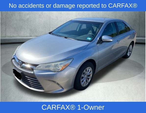 2015 Toyota Camry photo 2