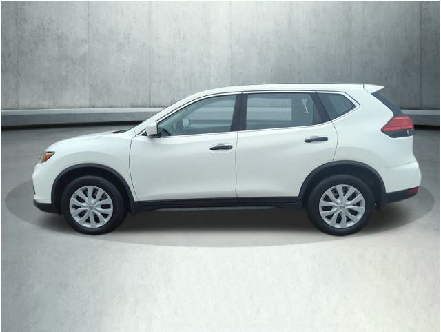 2017 Nissan Rogue S photo 2