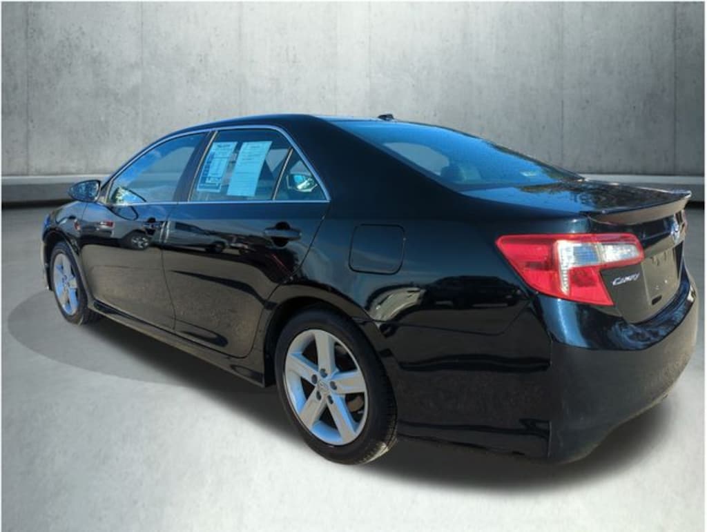 Used 2014 Toyota Camry L Sedan