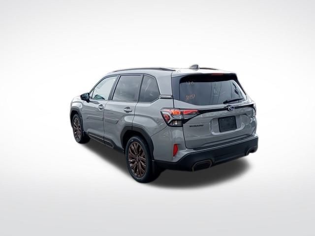 2025 Subaru Forester Sport photo 2
