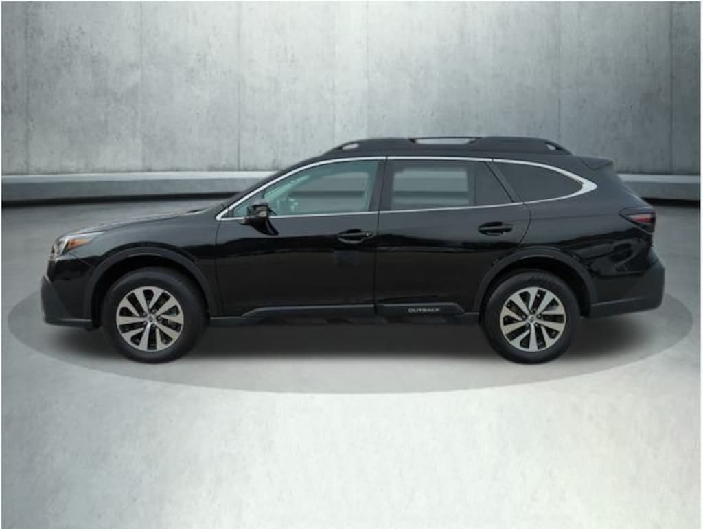 Used 2022 Subaru Outback Premium SUV