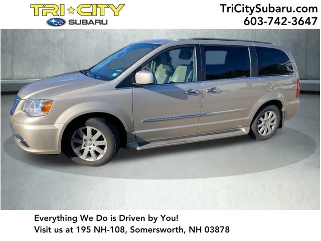2016 Chrysler Town & Country Touring