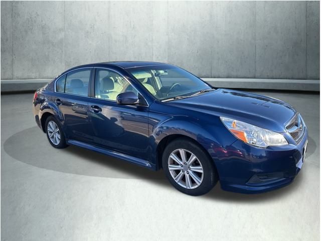 2010 Subaru Legacy 2.5i Premium photo 2