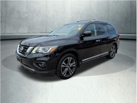 2017 Nissan Pathfinder Platinum SUV