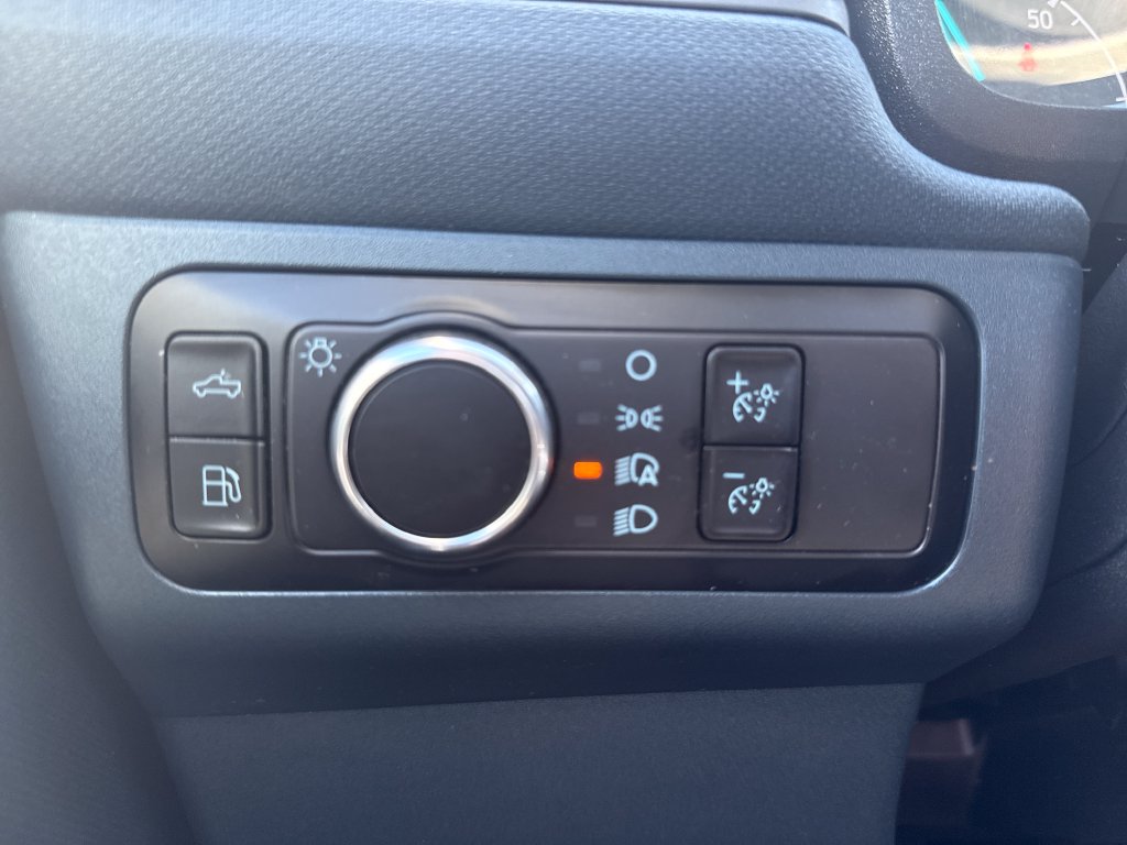 2023 Ford Maverick XL - Photo 22
