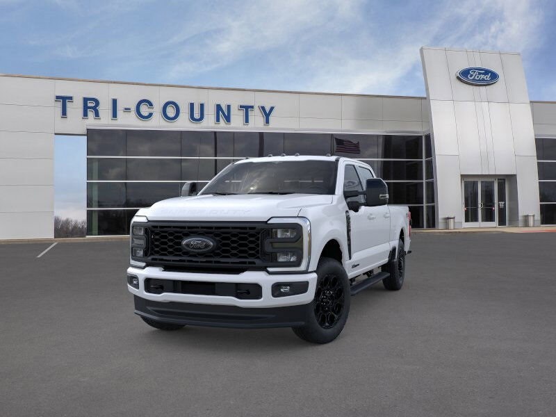 2025 Ford F-250 photo 2