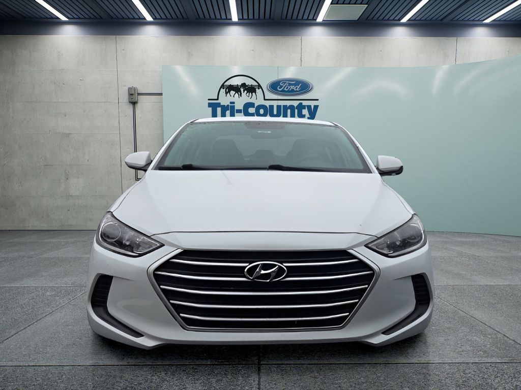 Used 2018 Hyundai Elantra SEL with VIN 5NPD84LF0JH302099 for sale in Buckner, KY