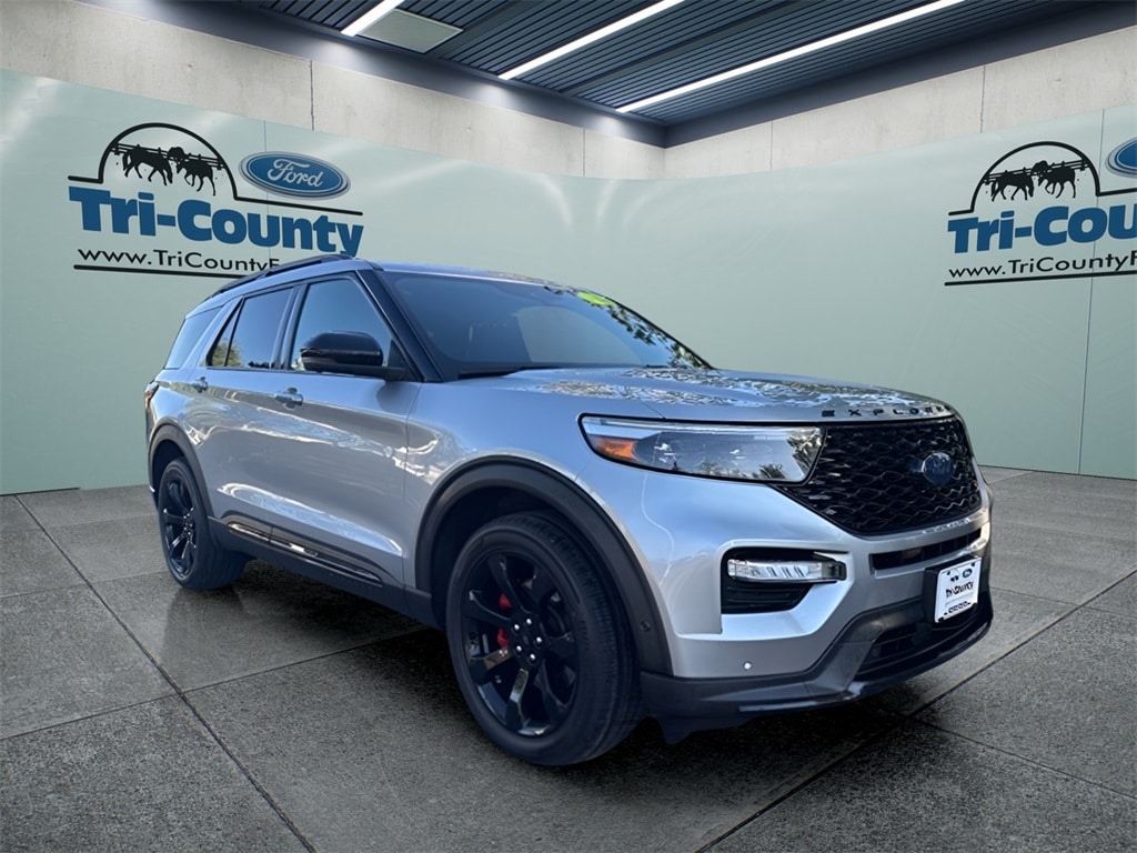 2020 Ford Explorer ST's photo