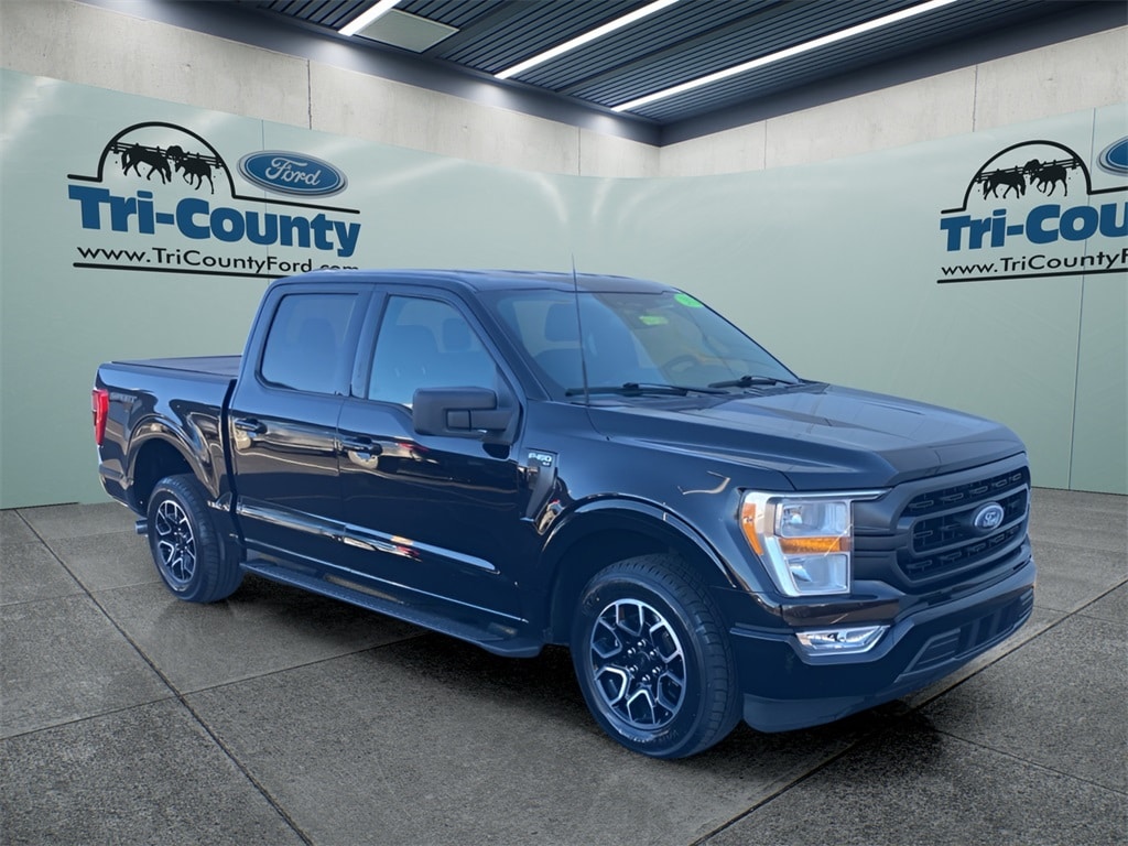 2022 Ford F-150 XLT's photo