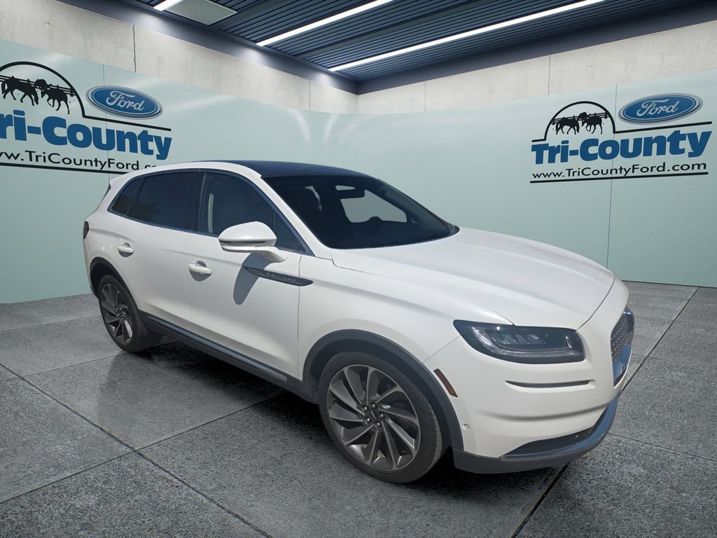 2022 Lincoln Nautilus Reserve FWD's photo