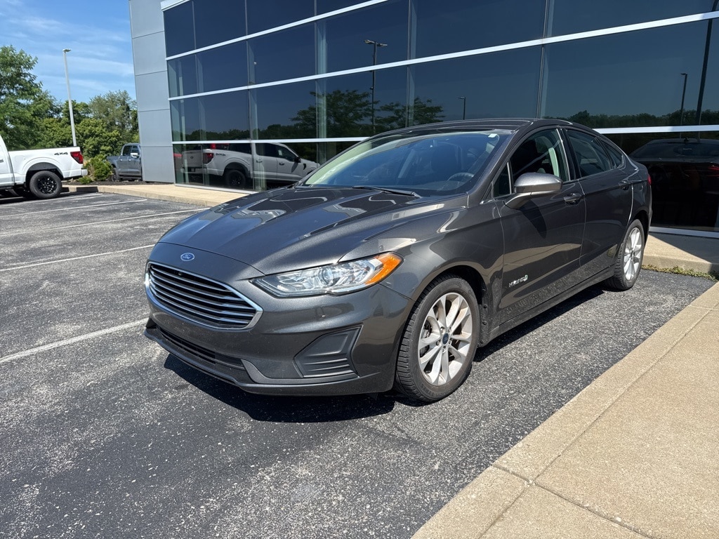 Used 2019 Ford Fusion Hybrid SE with VIN 3FA6P0LU8KR154498 for sale in Buckner, KY