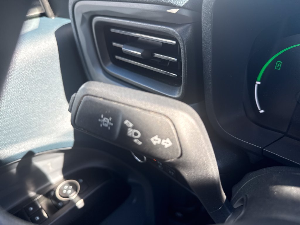 2023 Ford Maverick XL - Photo 20