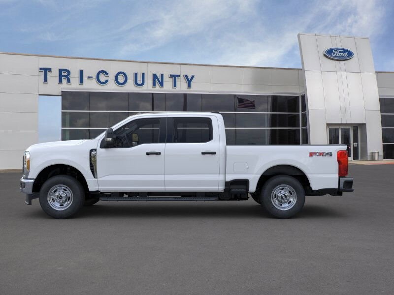 2025 Ford F-250 photo 3