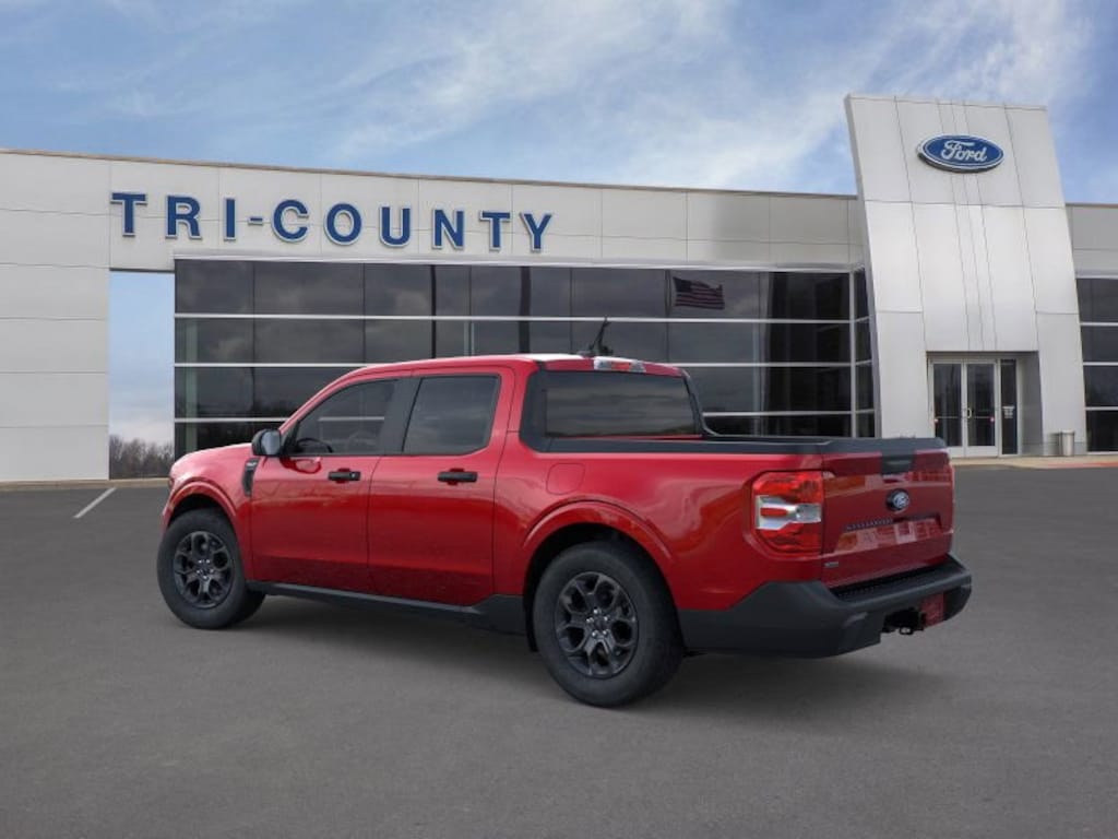New 2025 Ford Maverick XLT Crew Cab