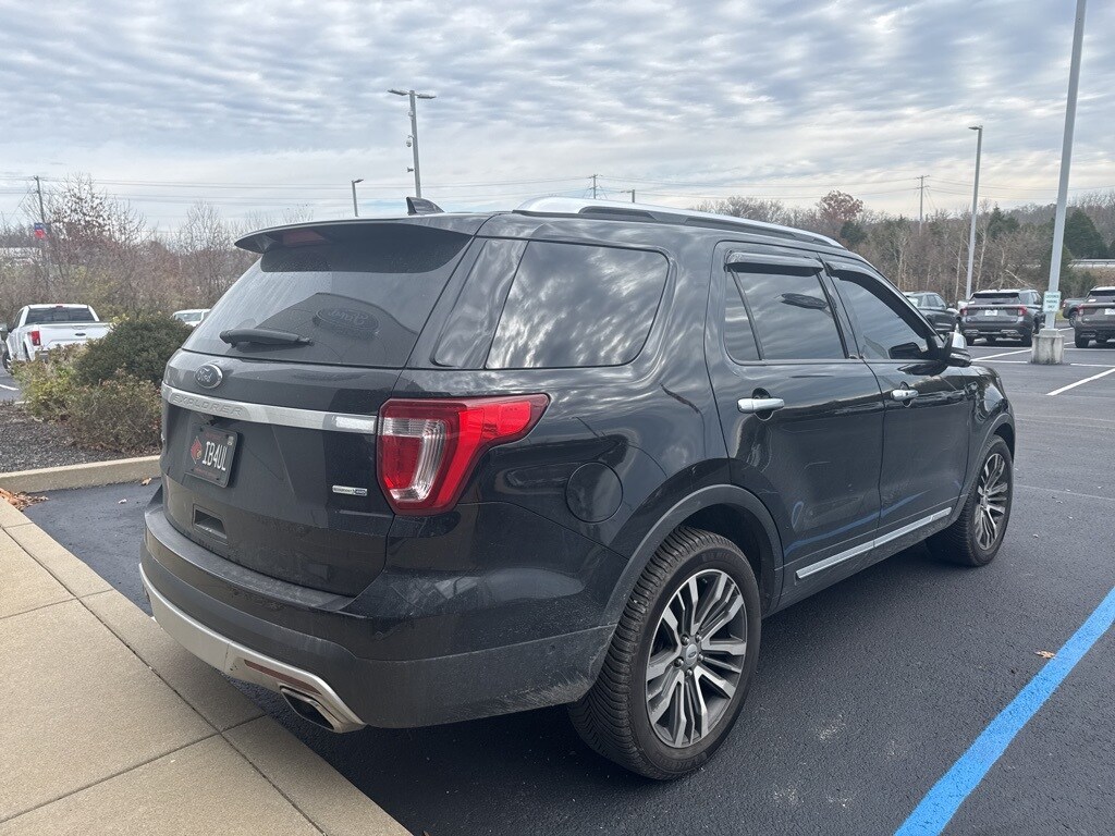 2016 Ford Explorer Platinum photo 3