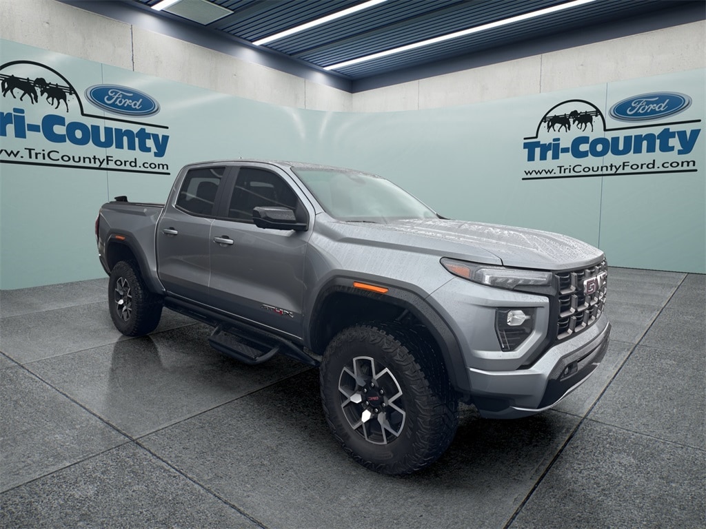 2024 GMC Canyon AT4X's photo