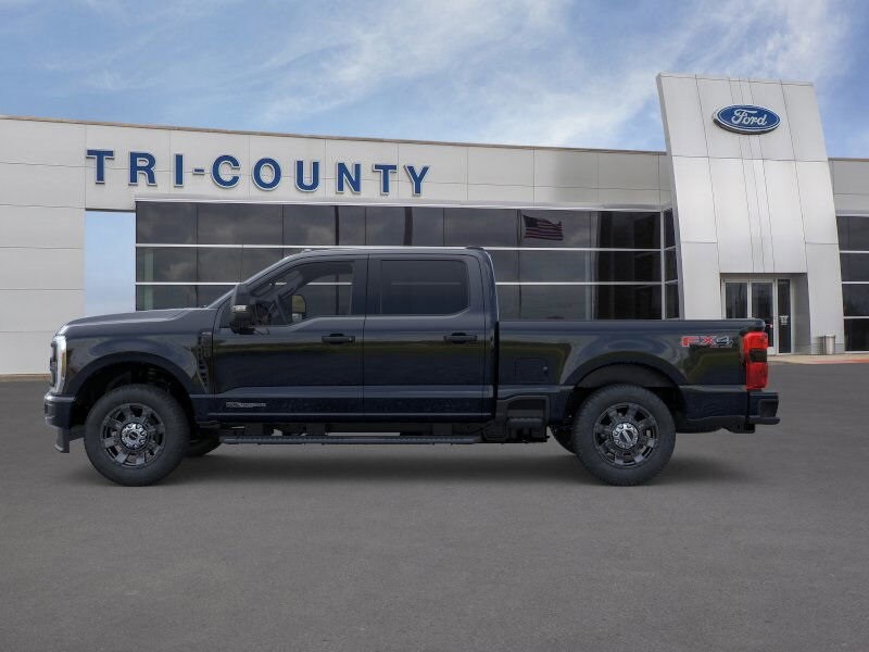 2025 Ford F-250 photo 3