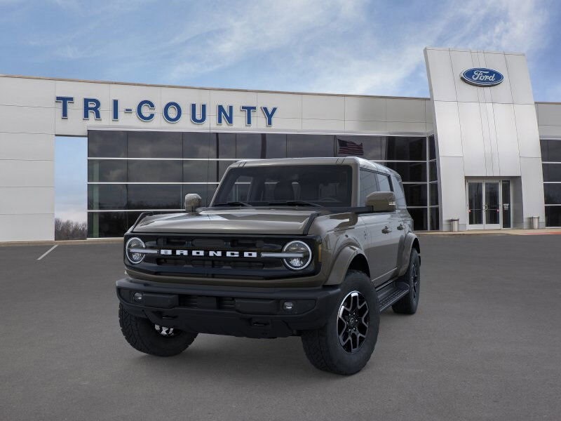 2025 Ford Bronco Outer Banks photo 2