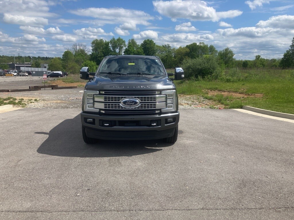 Used 2017 Ford F-350 Super Duty Platinum with VIN 1FT8W3BT5HEF45460 for sale in Buckner, KY