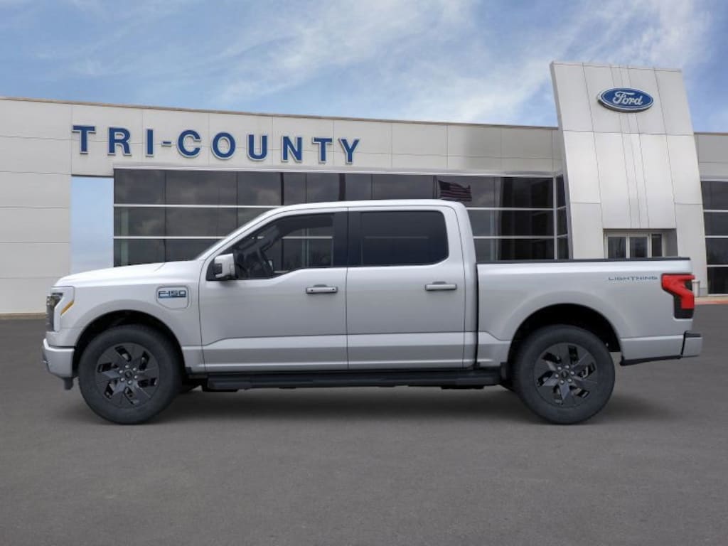New 2025 Ford F-150 Lightning Lariat TRUCK