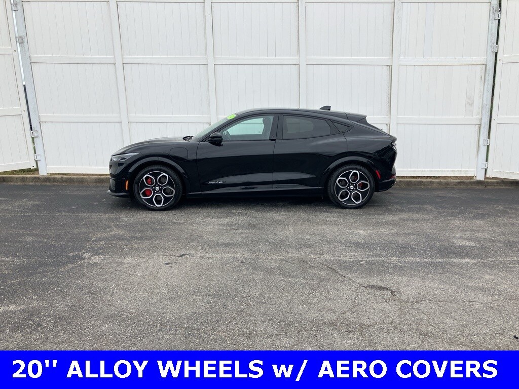 2022 Ford Mustang Mach-E GT photo 4